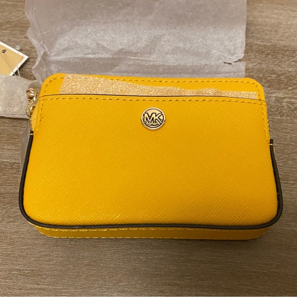 NWT Michael Kors Medium Saffiano Leather Card Case in Jasmine Yellow - Picture 2 of 12